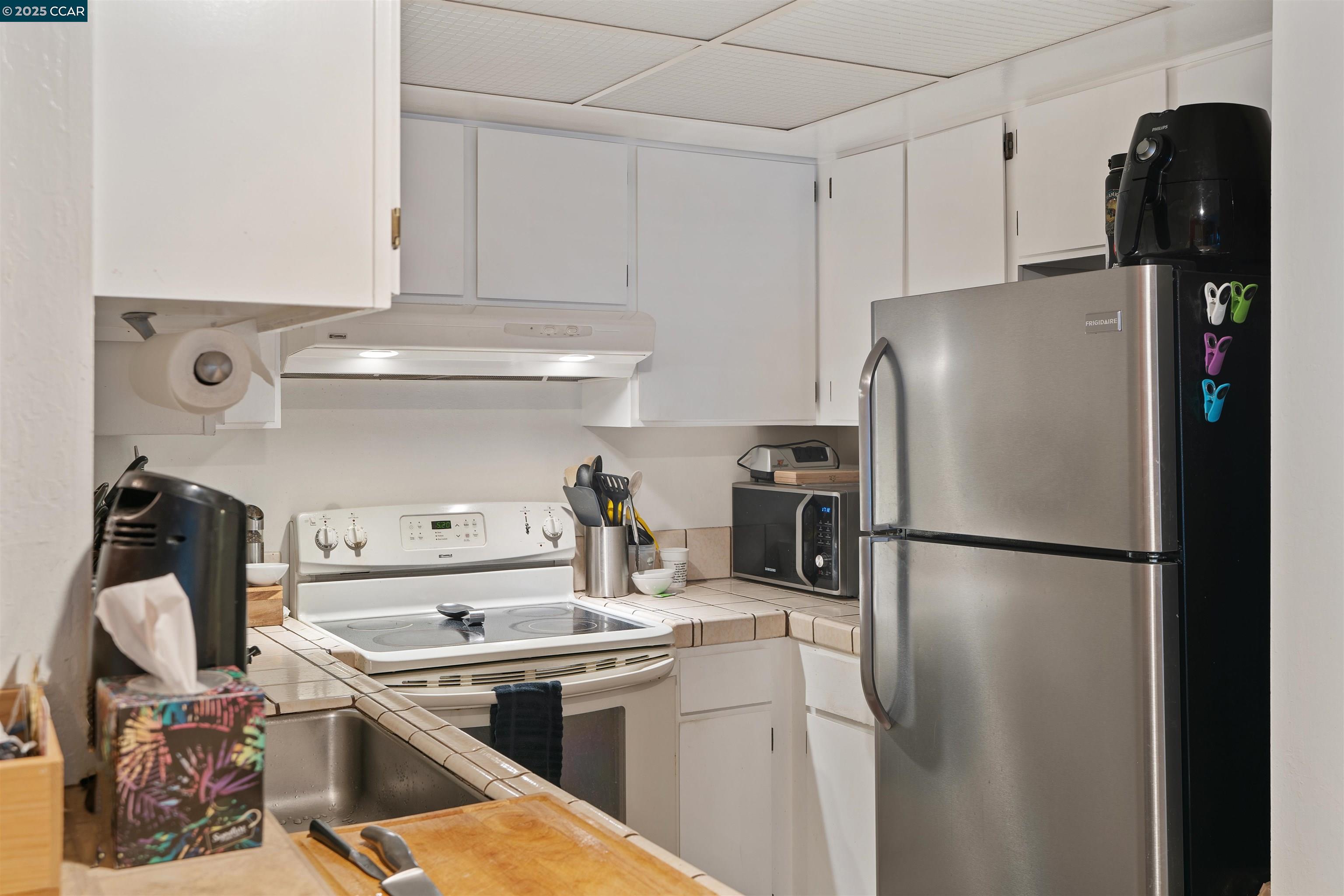 1089 Wesley Court # 8