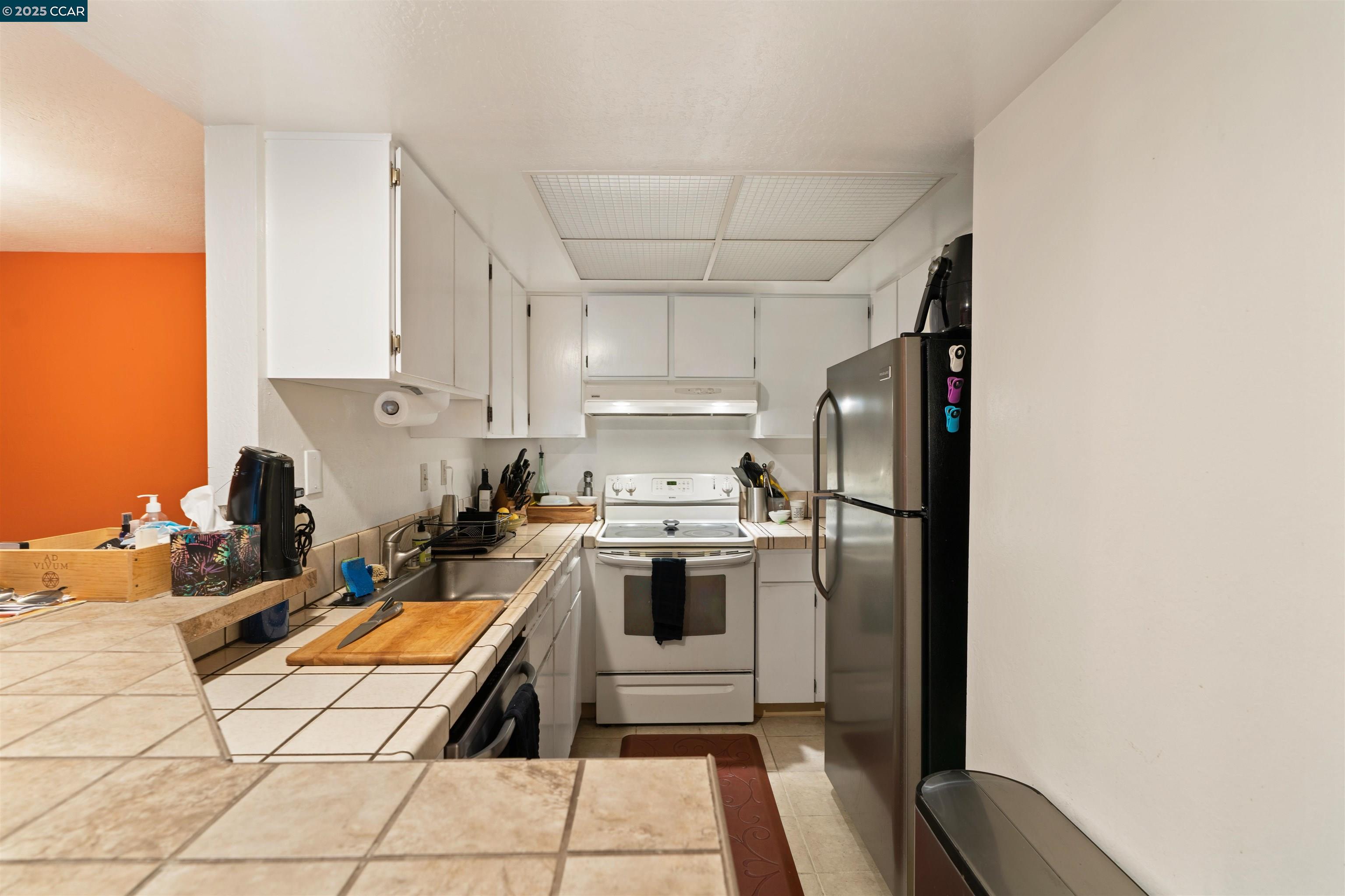 1089 Wesley Court # 8