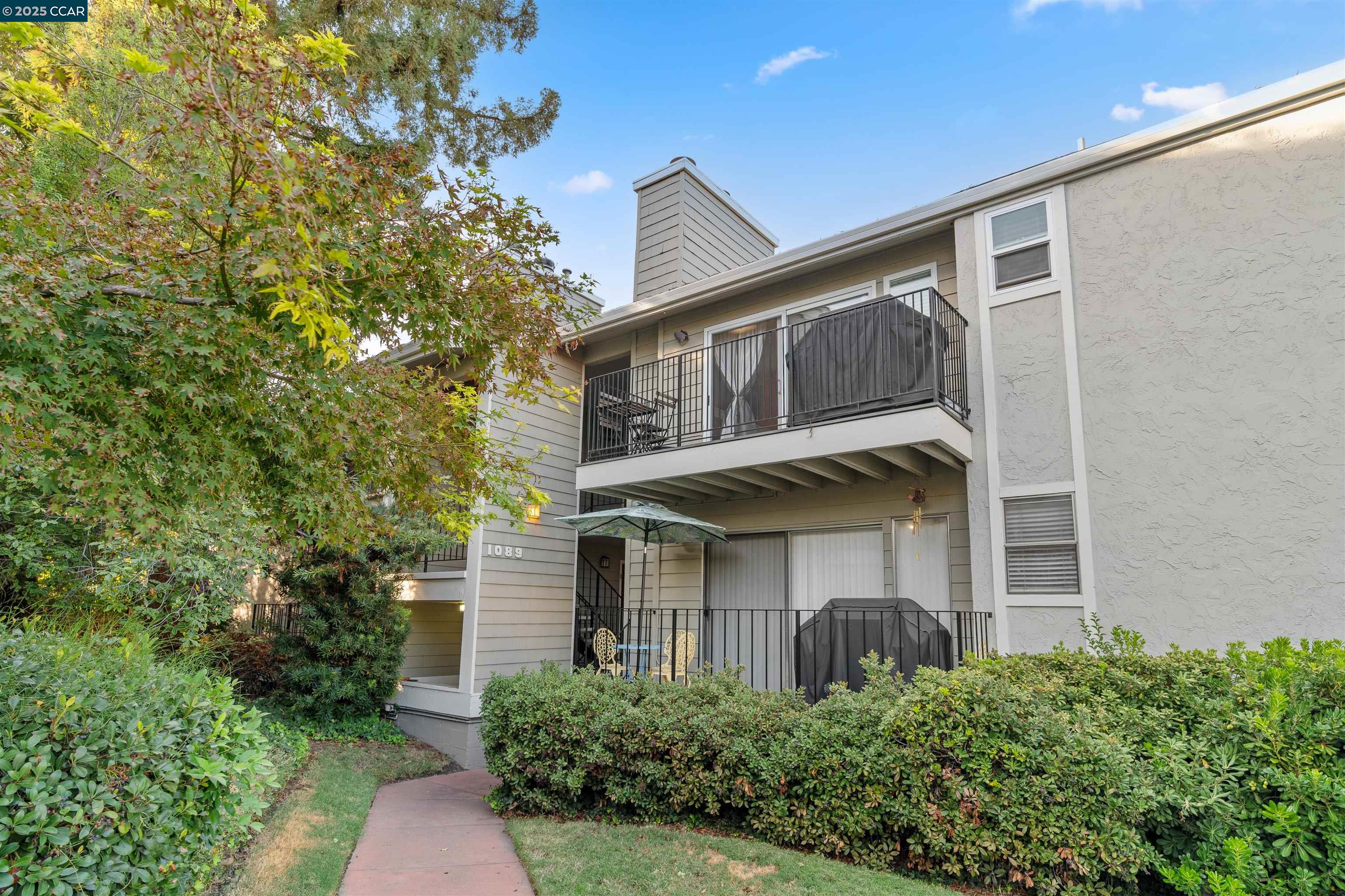 1089 Wesley Court # 8