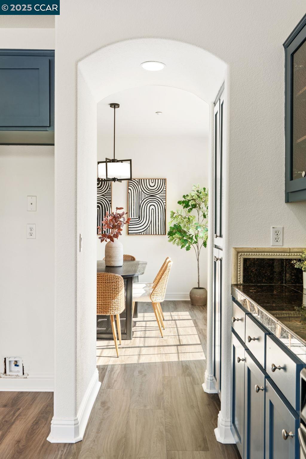 101 Pebble Ct