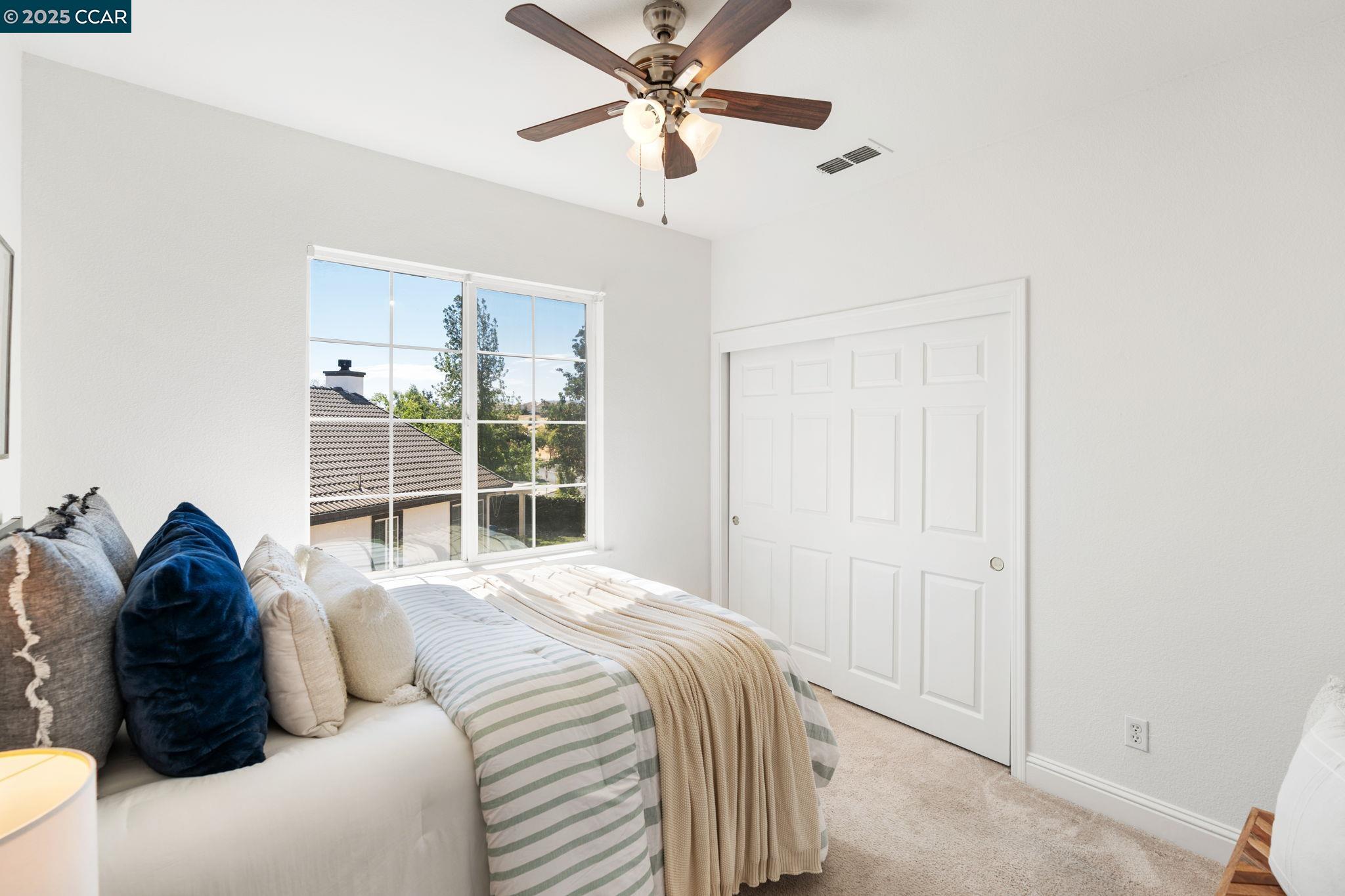 101 Pebble Ct