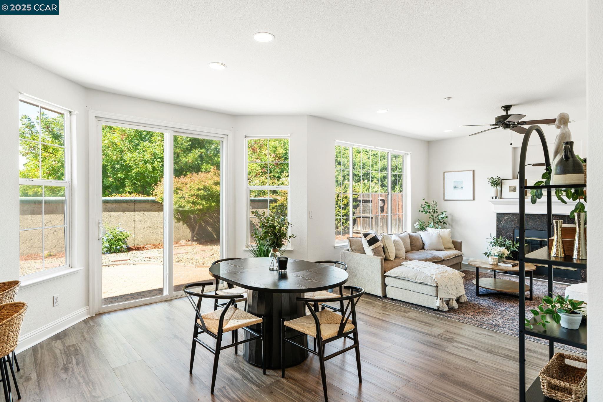 101 Pebble Ct