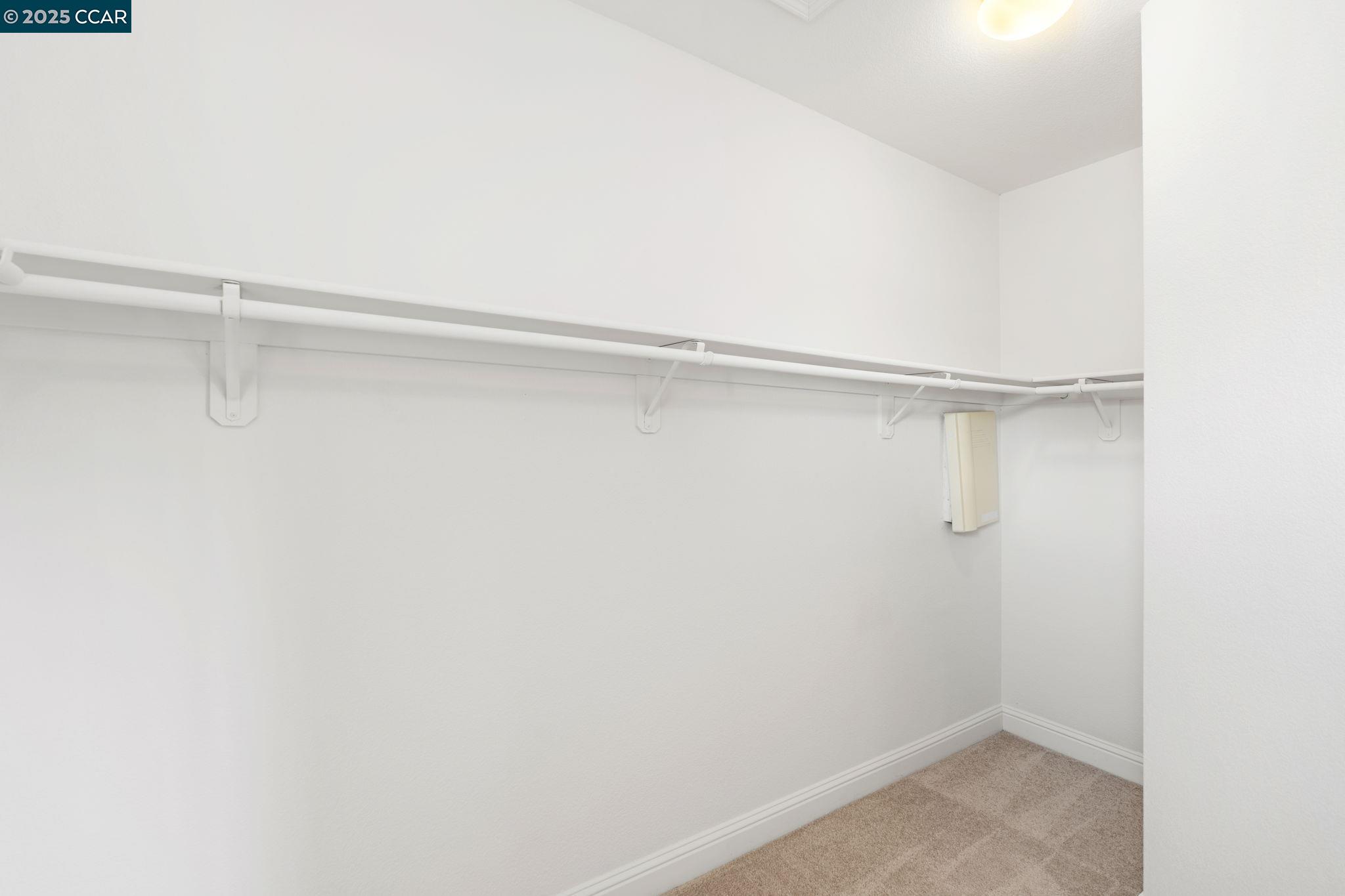 101 Pebble Ct