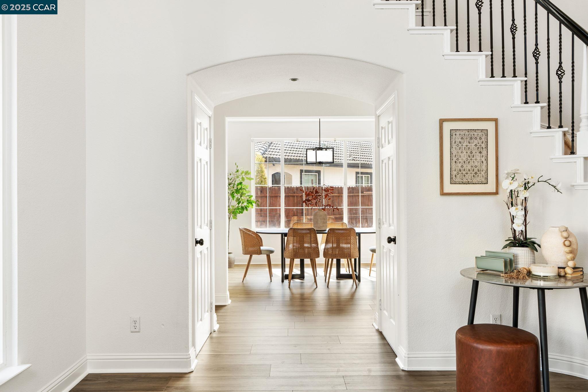 101 Pebble Ct