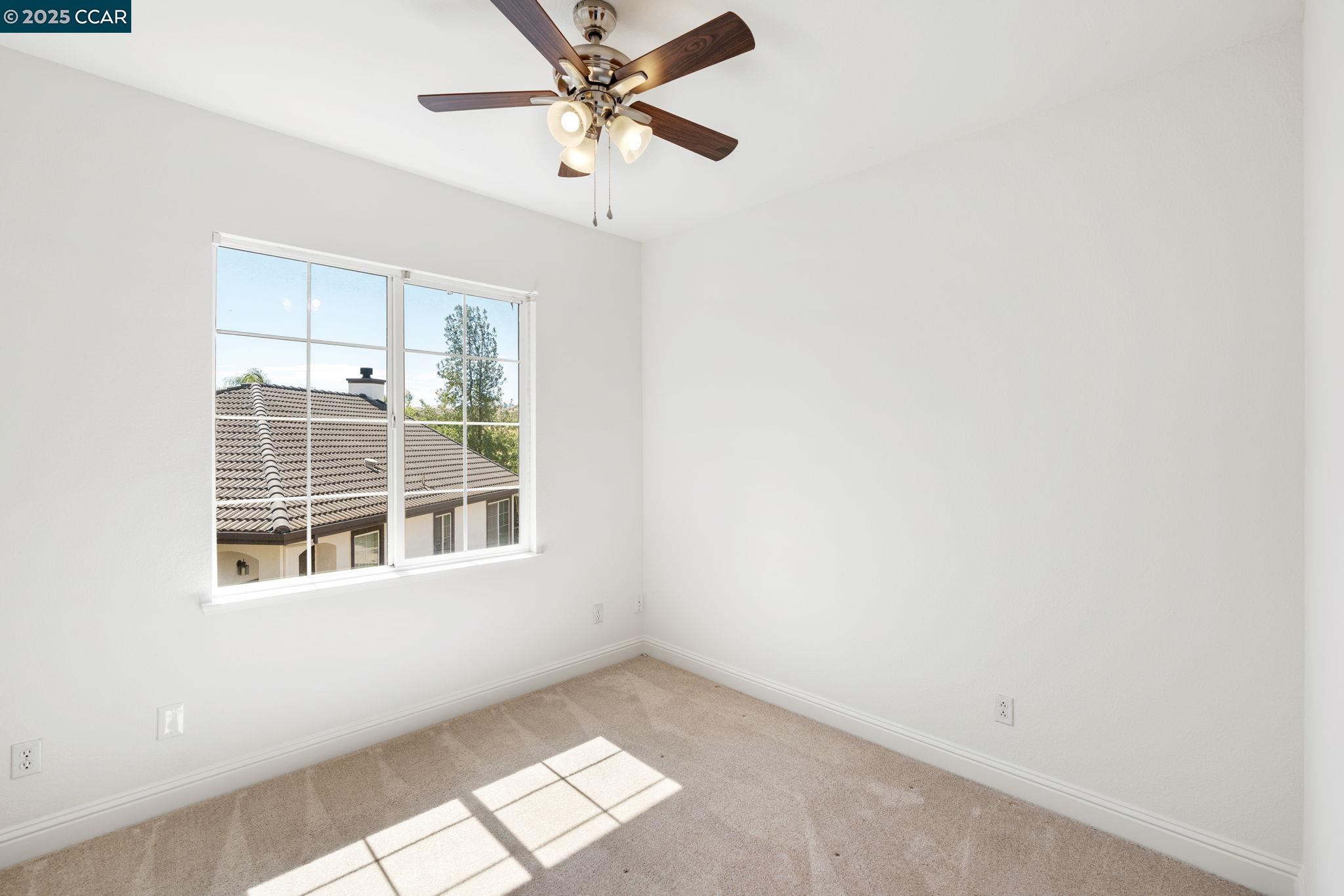 101 Pebble Ct