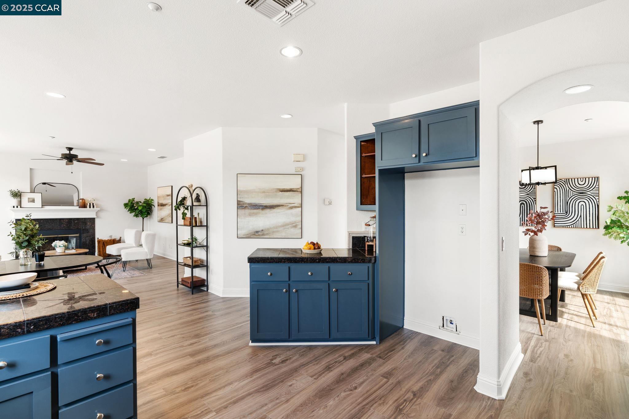101 Pebble Ct