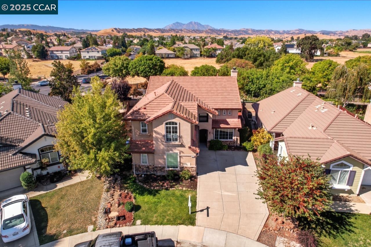101 Pebble Ct