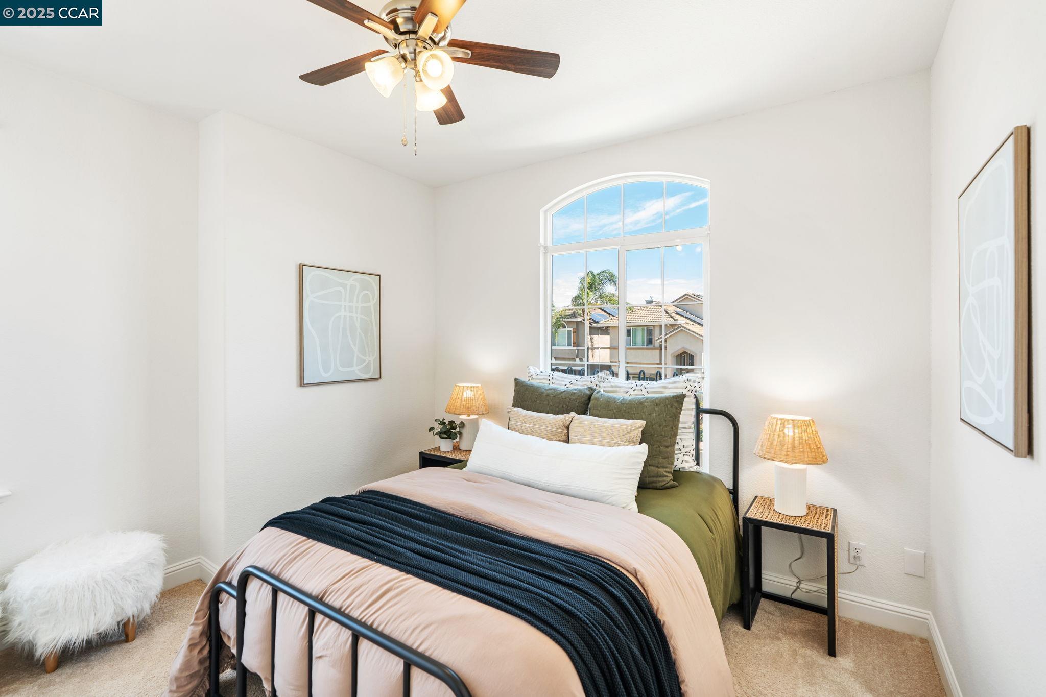 101 Pebble Ct
