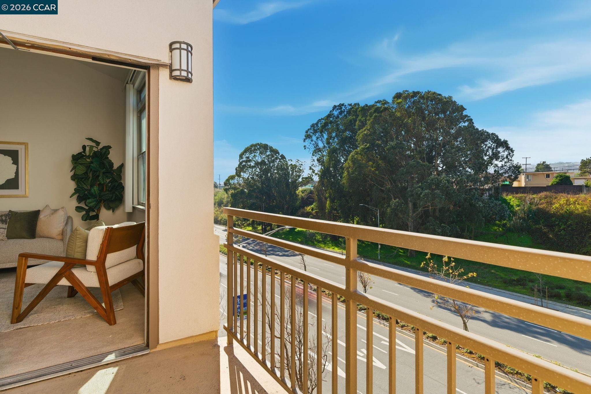 1488 El Camino Real # P5