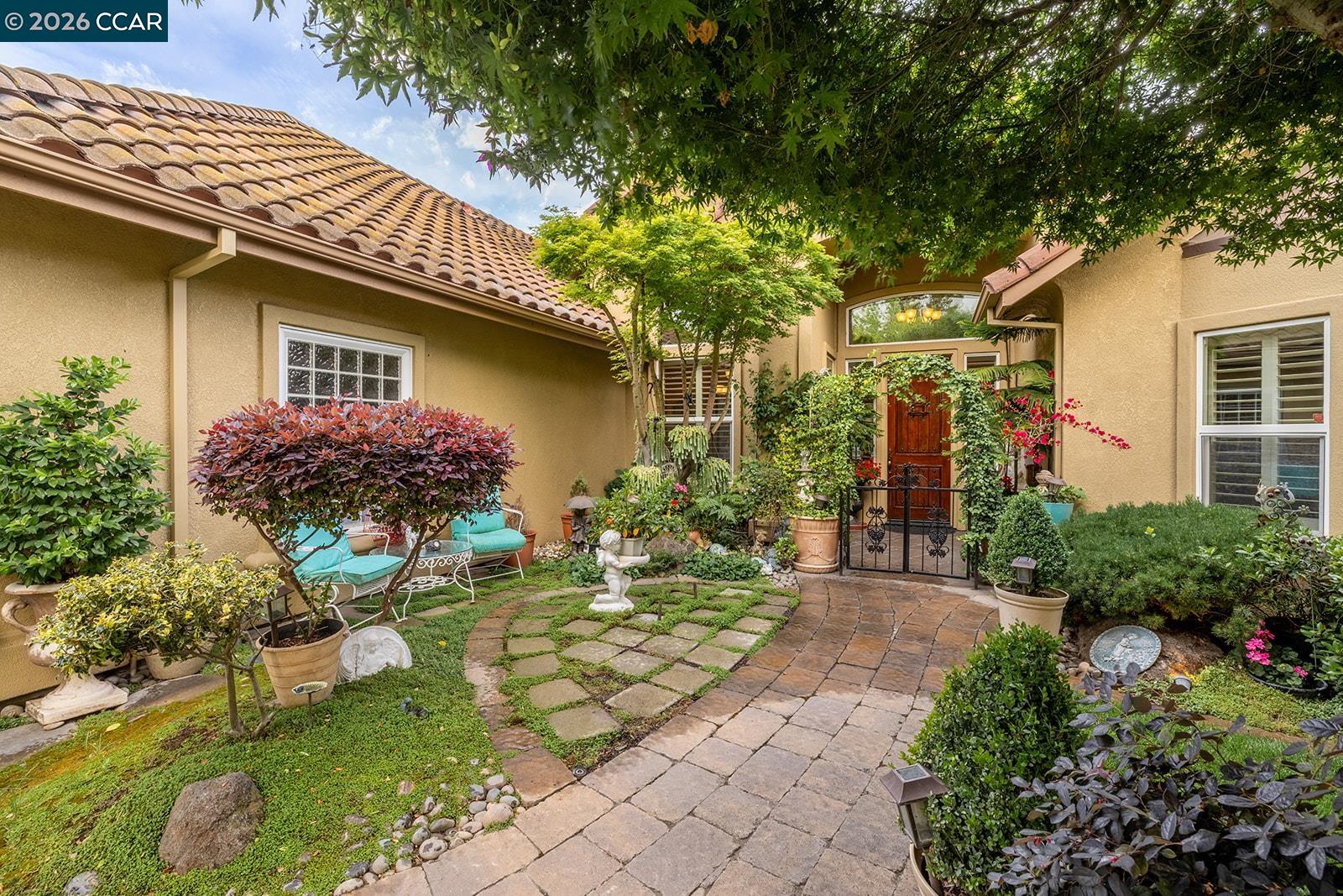 2531 Poppy Dr