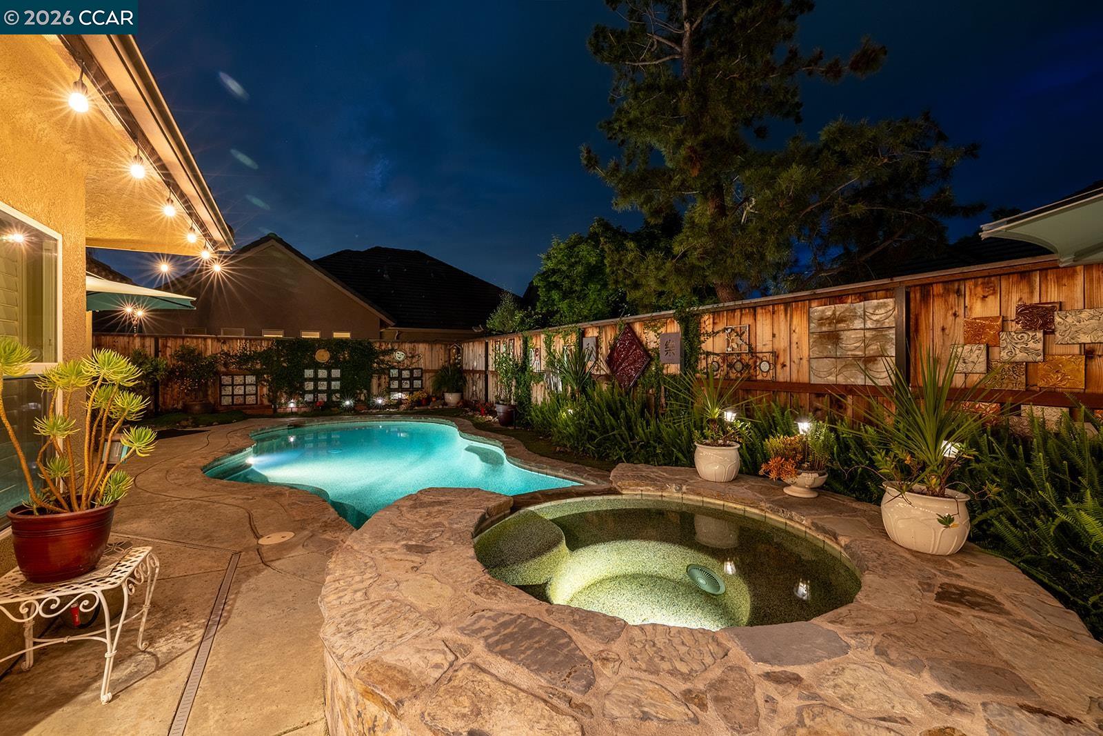 2531 Poppy Dr