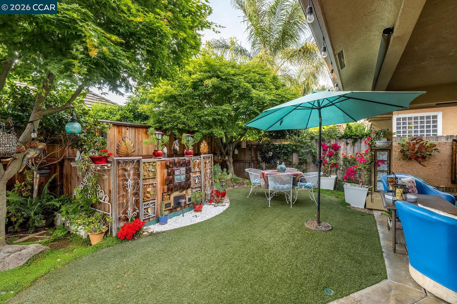 2531 Poppy Dr