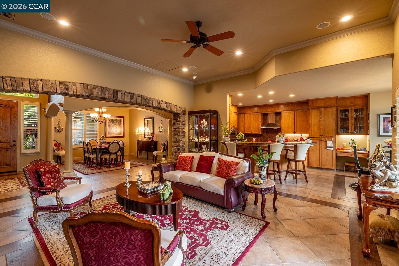 2531 Poppy Dr