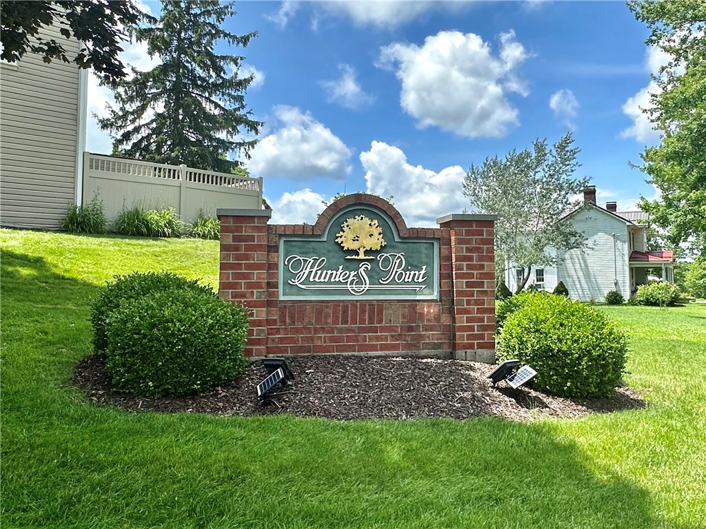 2673 Hunters Point Drive