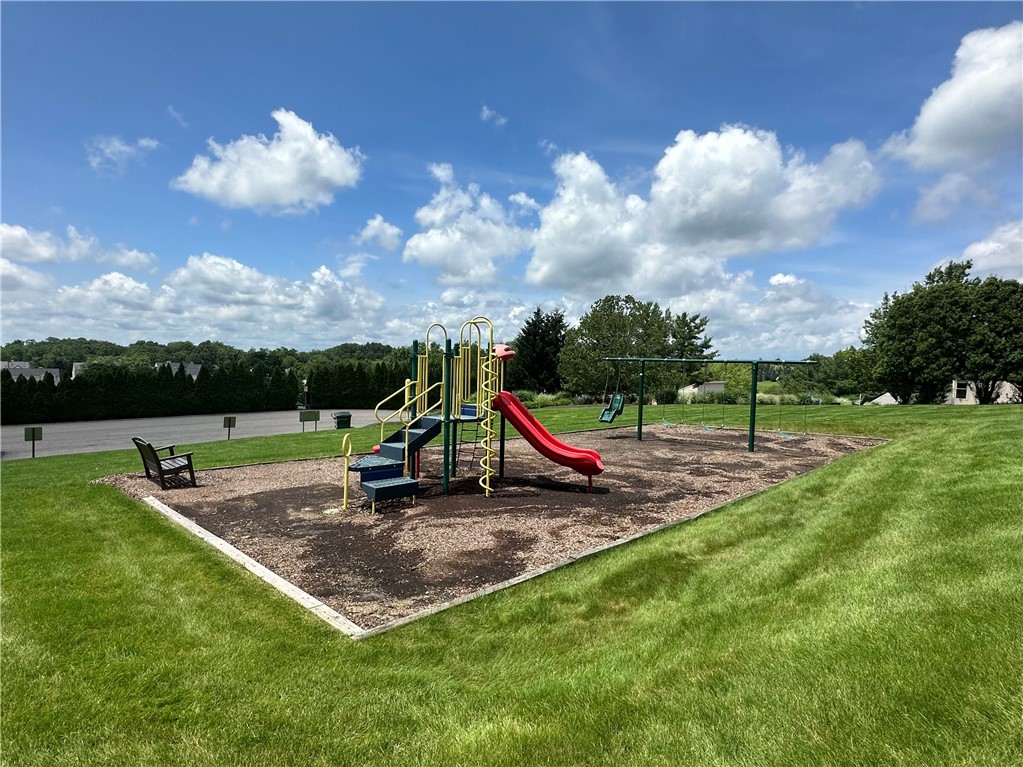 2673 Hunters Point Drive