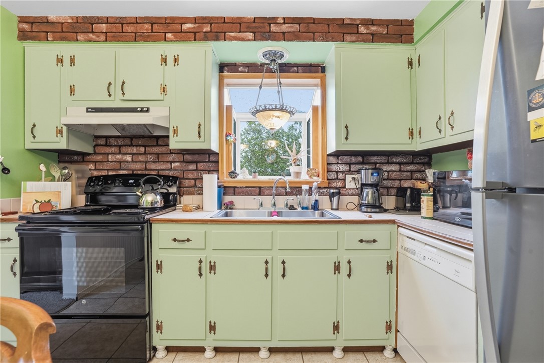 566 Sautter Dr