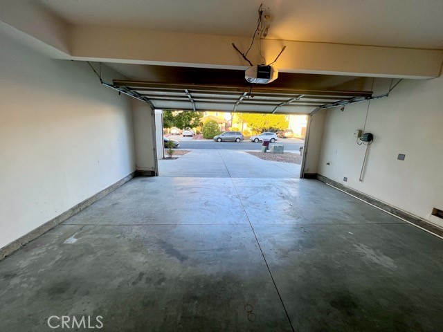 29751 Maxmillian Avenue