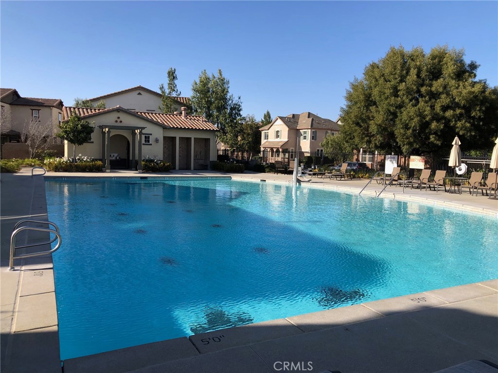 31925 Red Pine Way Unit: 77