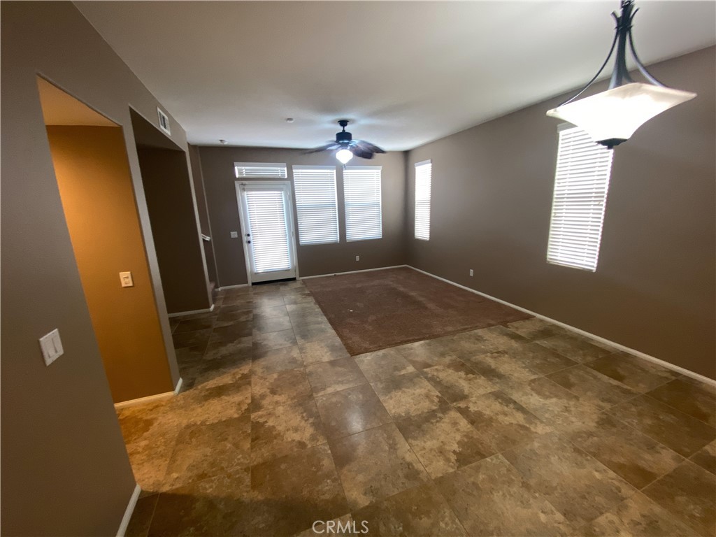 31925 Red Pine Way Unit: 77