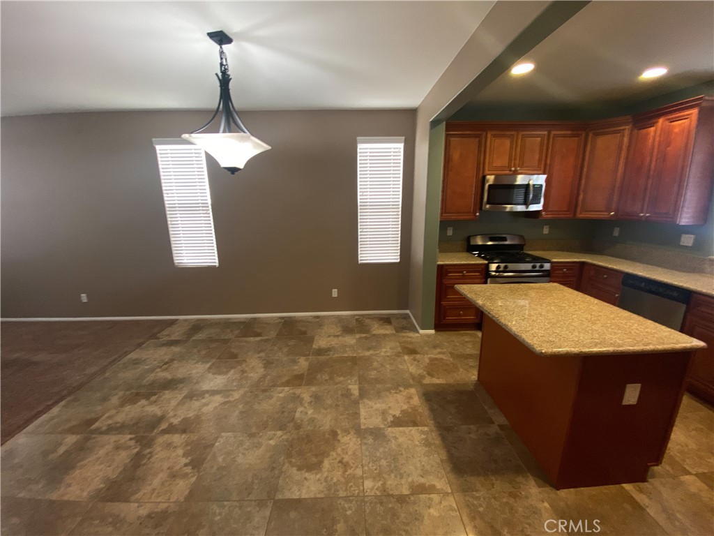 31925 Red Pine Way Unit: 77