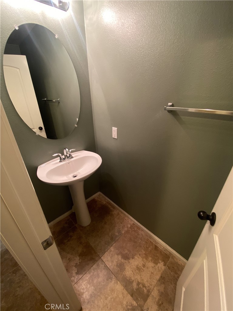 31925 Red Pine Way Unit: 77