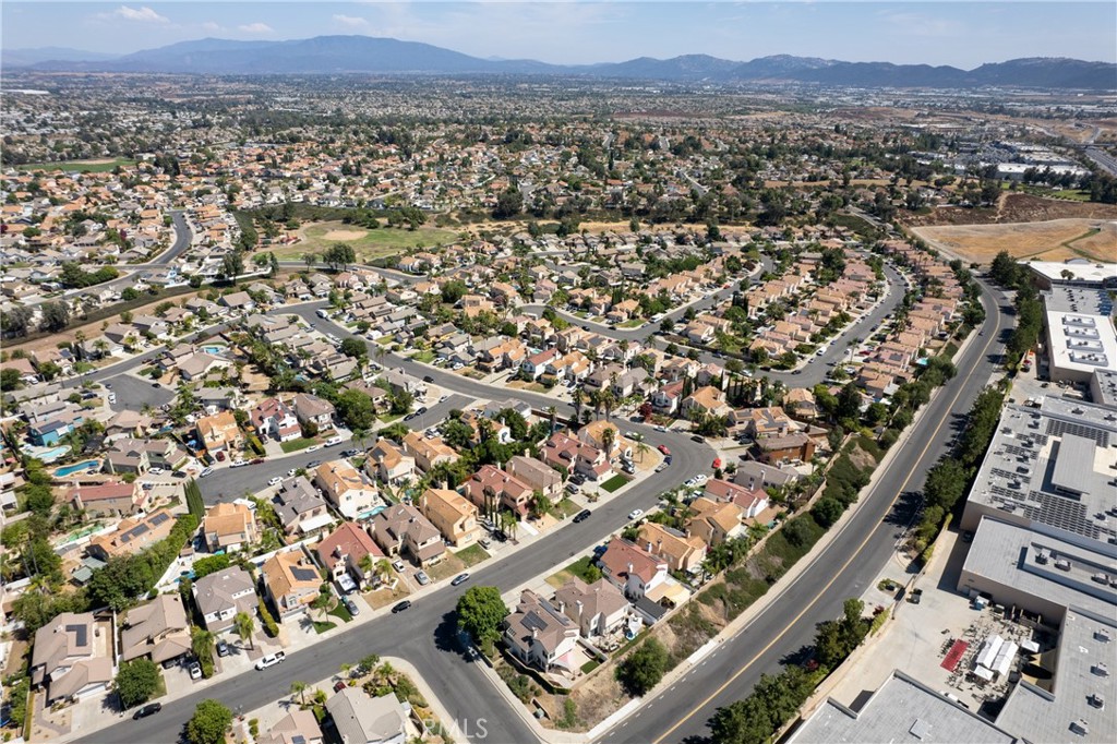 39705 Via Las Palmas