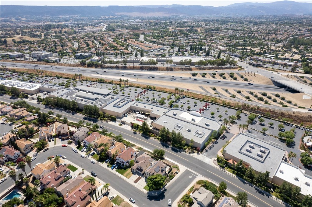 39705 Via Las Palmas