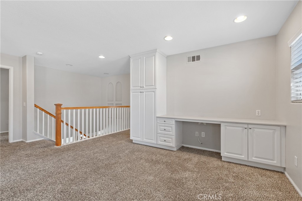 42631 Hussar Court