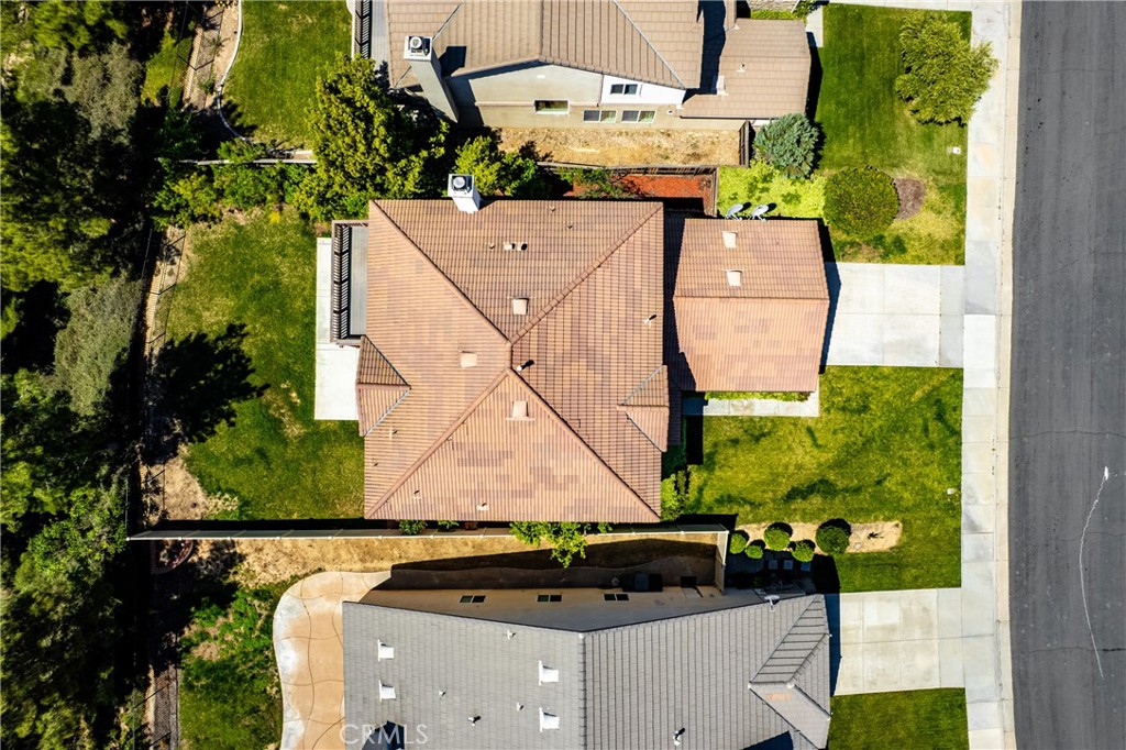 42631 Hussar Court