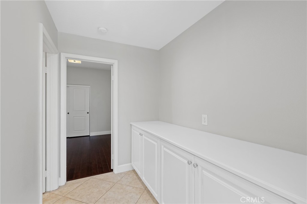42631 Hussar Court