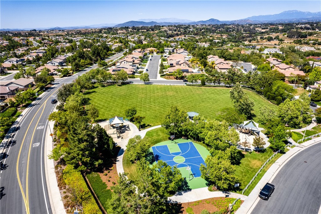42631 Hussar Court
