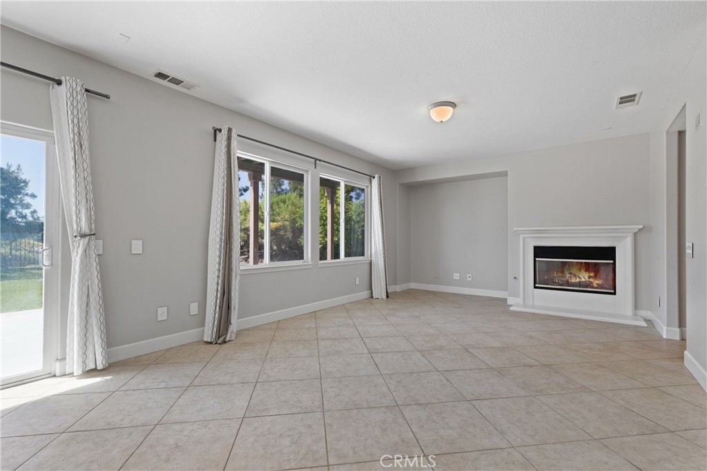 42631 Hussar Court