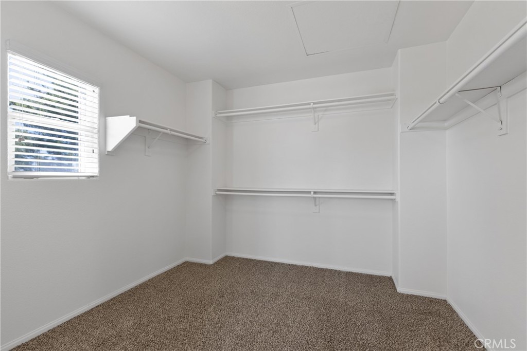 42631 Hussar Court