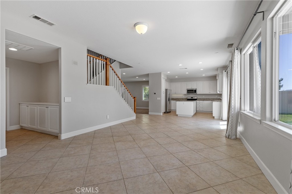 42631 Hussar Court