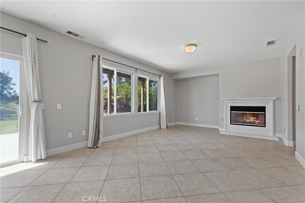 42631 Hussar Court