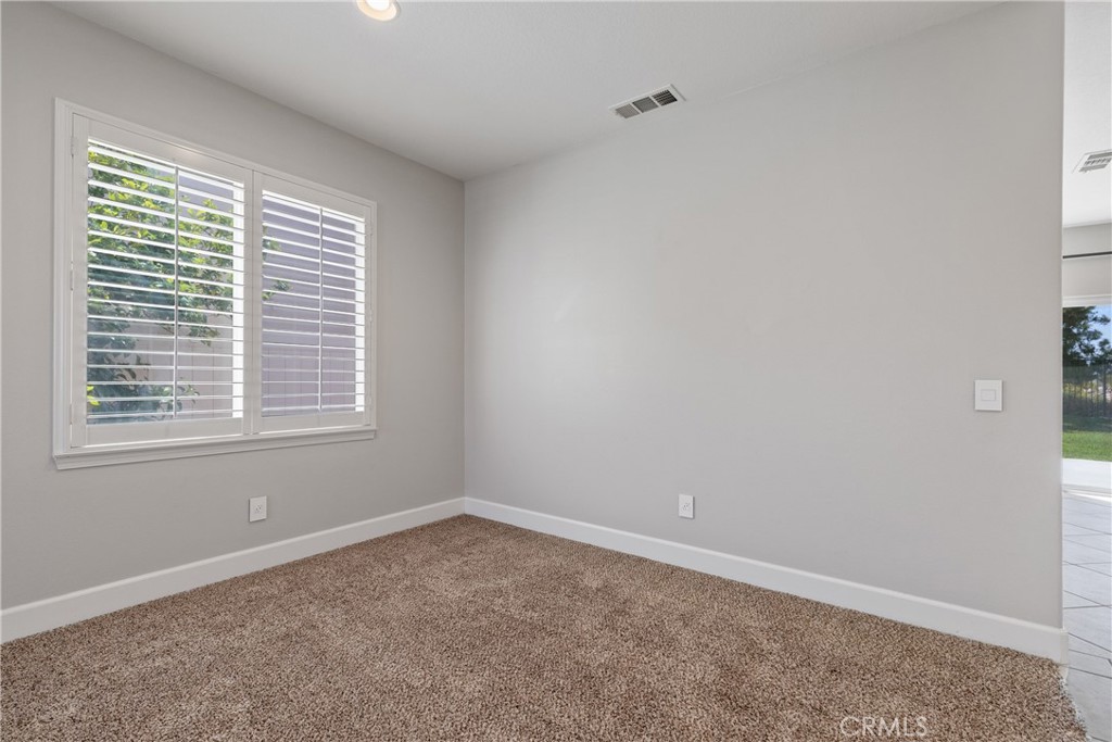 42631 Hussar Court