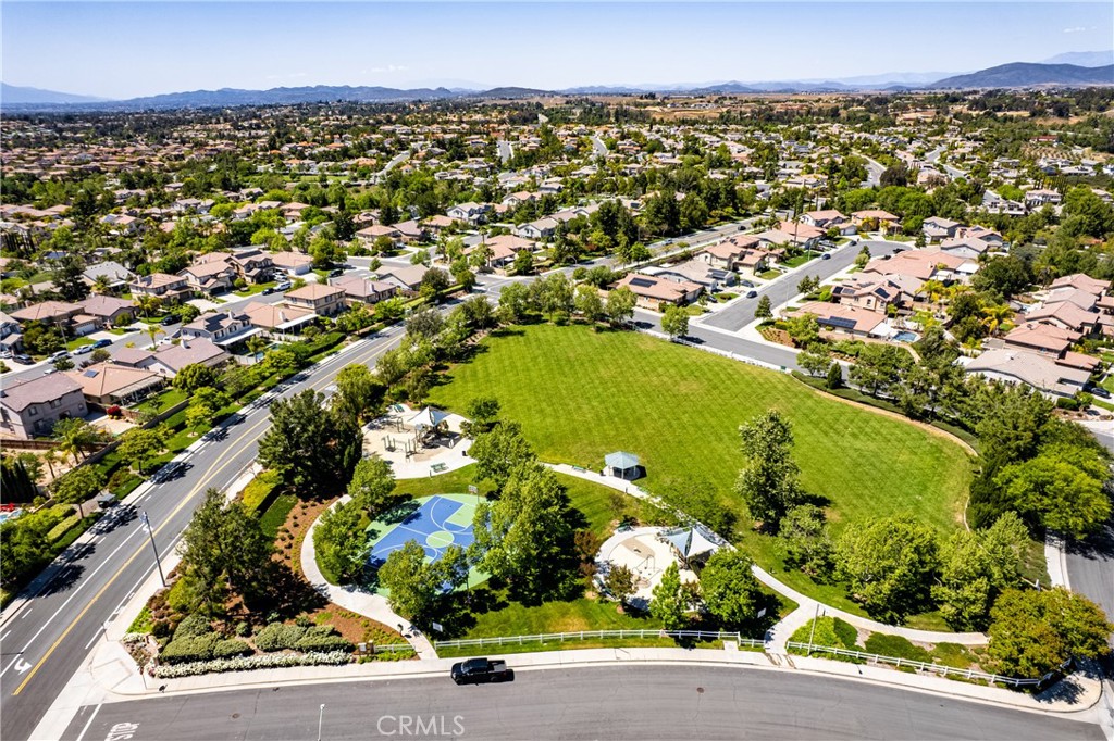 42631 Hussar Court