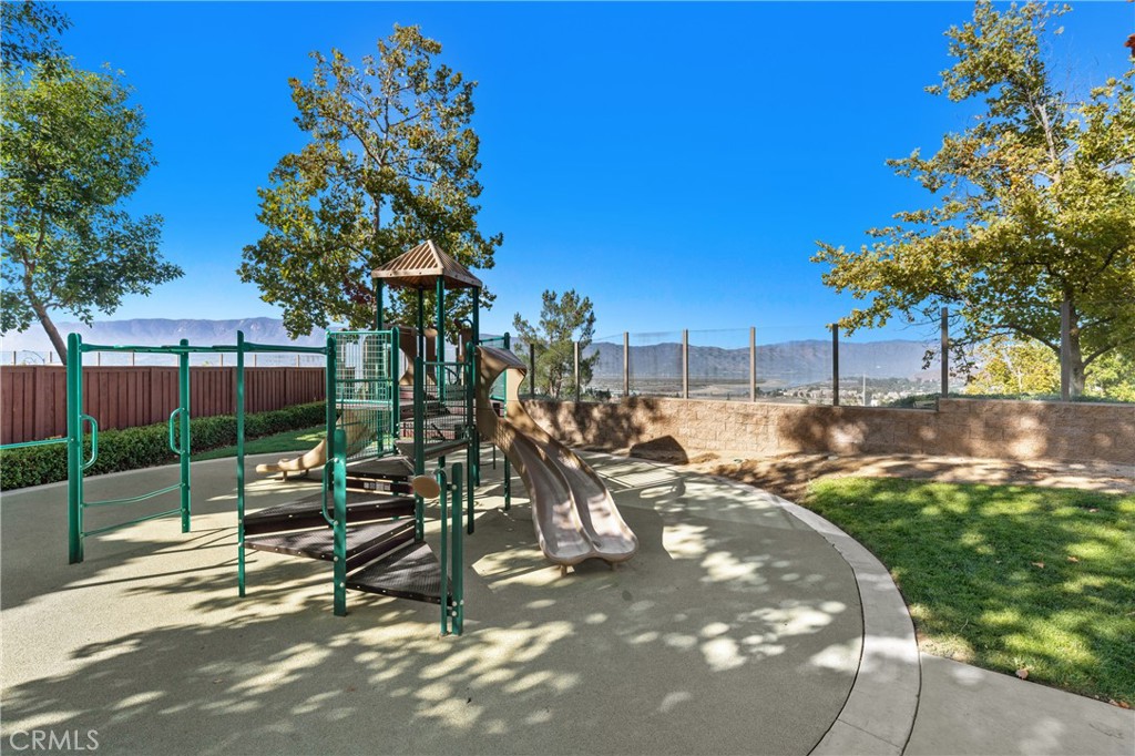 15643 Vista Way 100