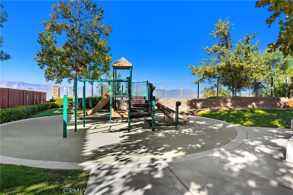 15643 Vista Way 100