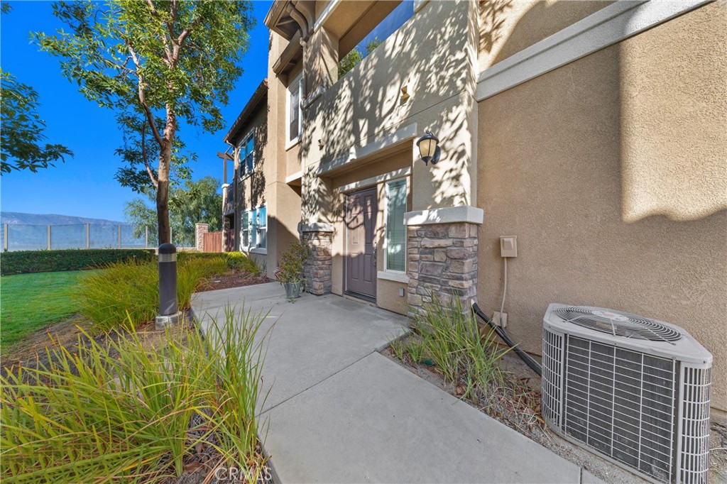 15643 Vista Way 100