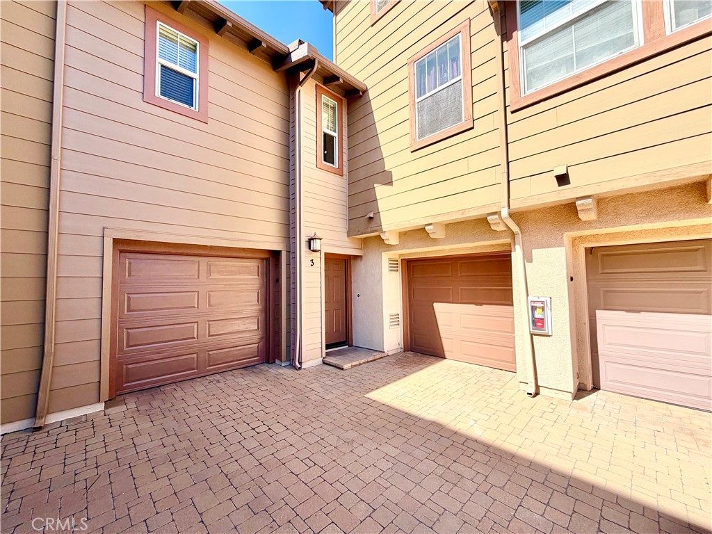 24685 Ridgewalk Street 3