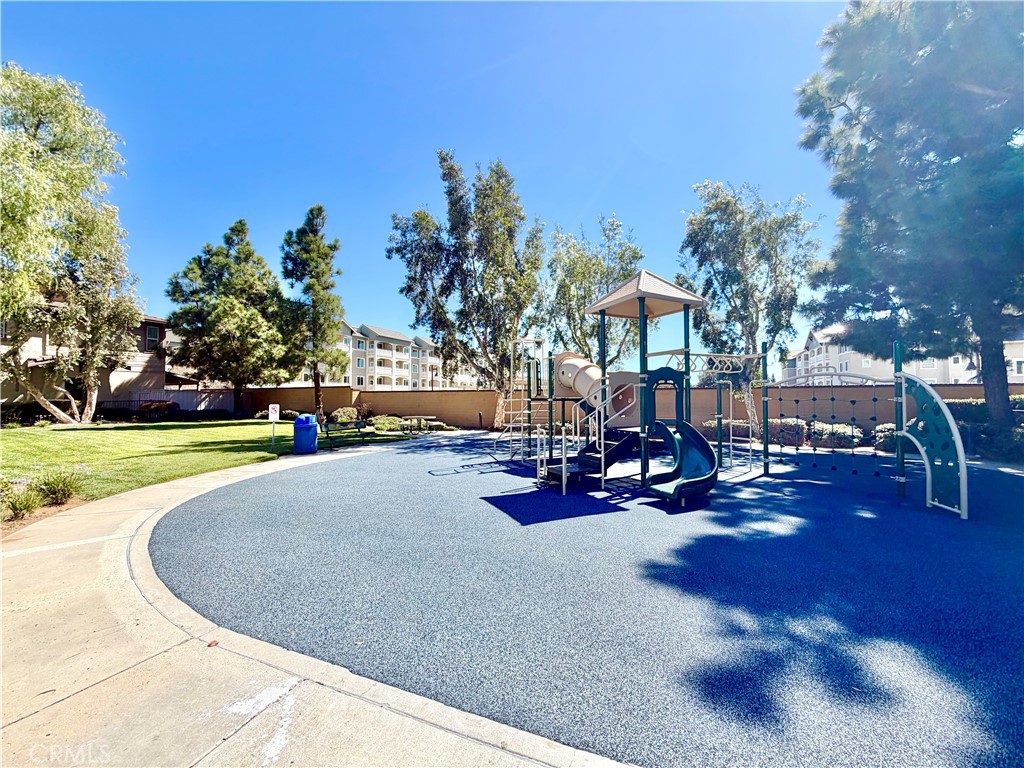 24685 Ridgewalk Street 3