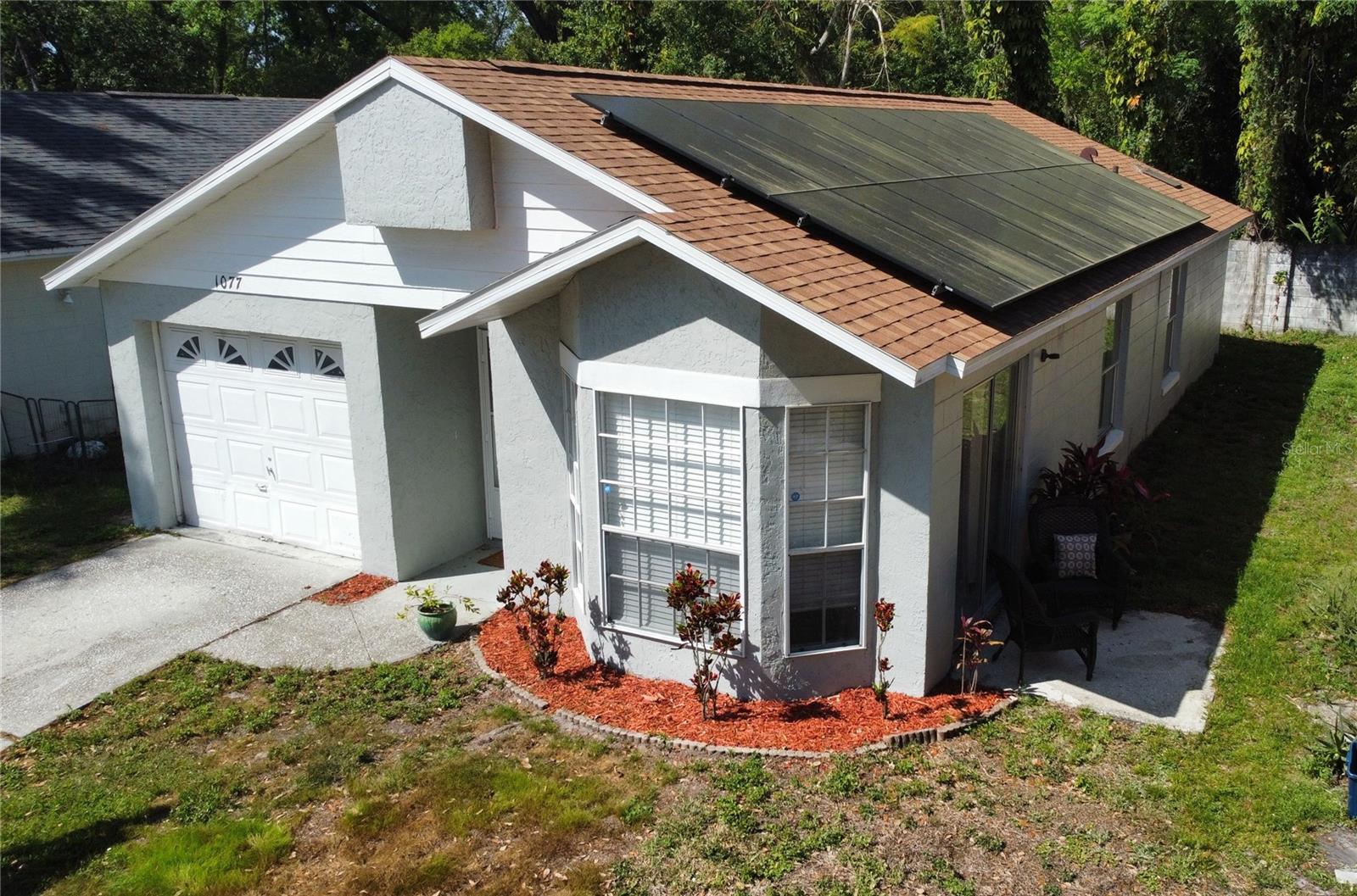 1077 HAMLET DR