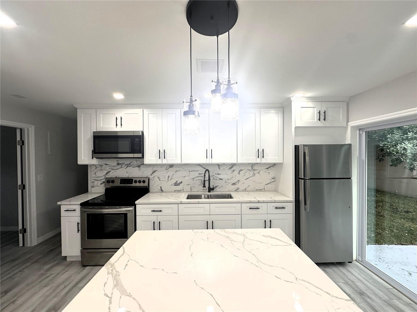 506 HIBISCUS WAY