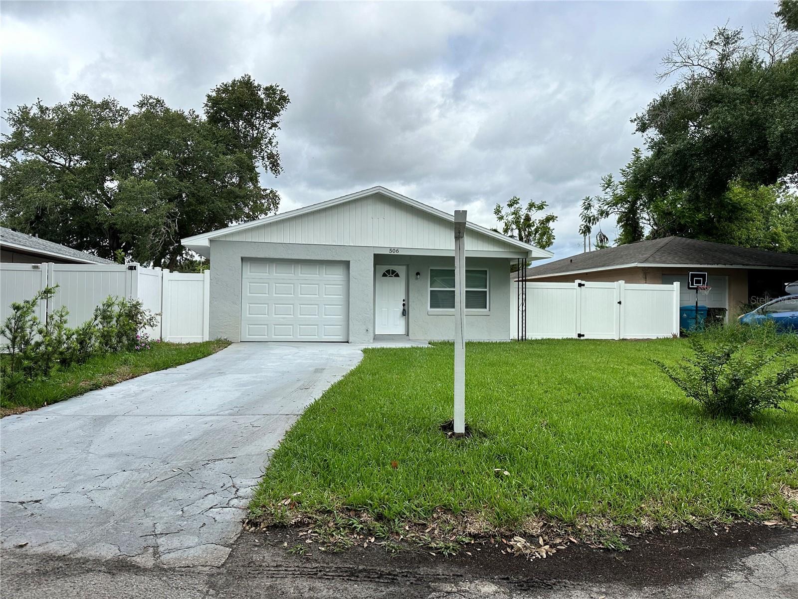 506 HIBISCUS WAY