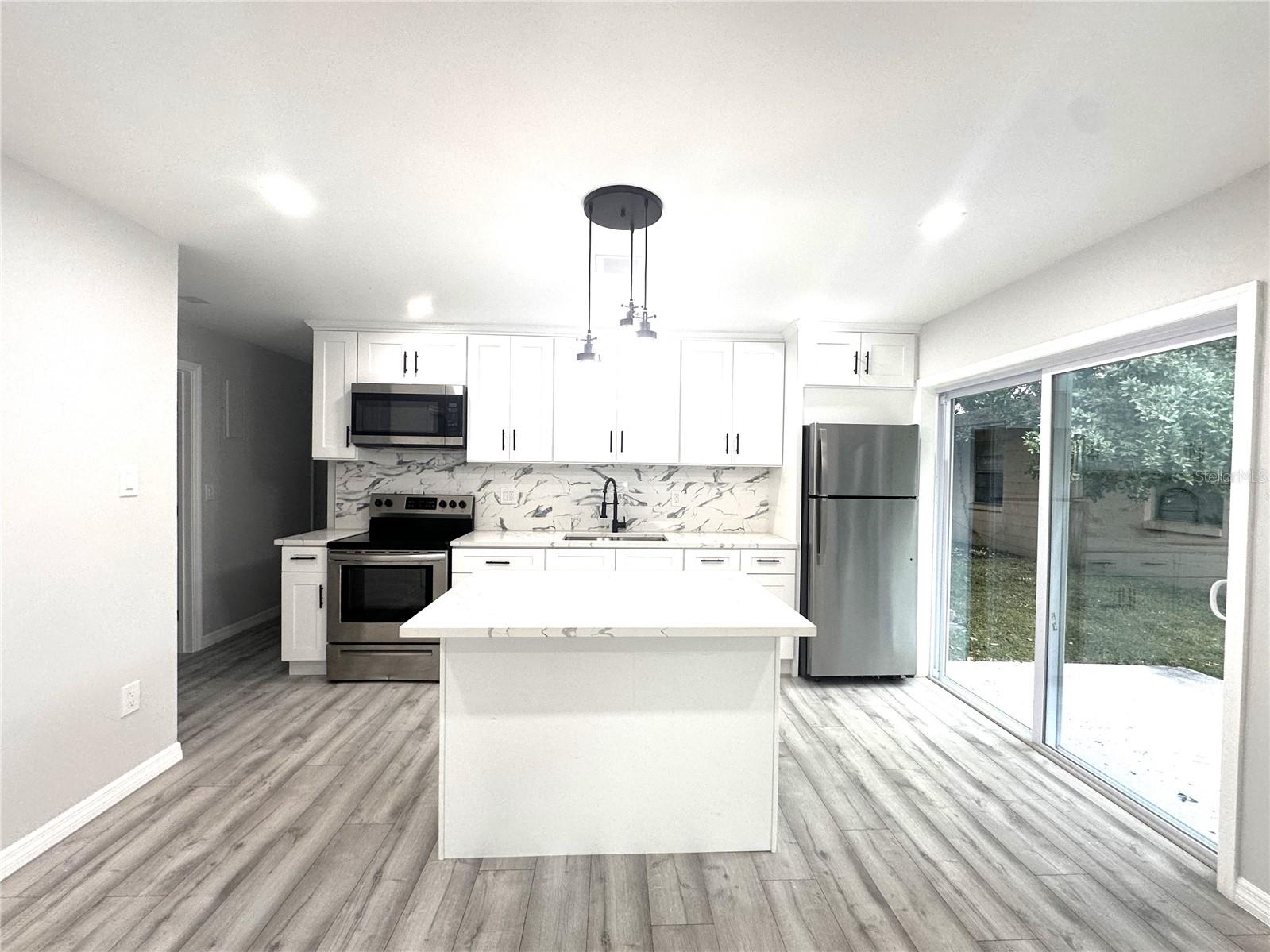 506 HIBISCUS WAY