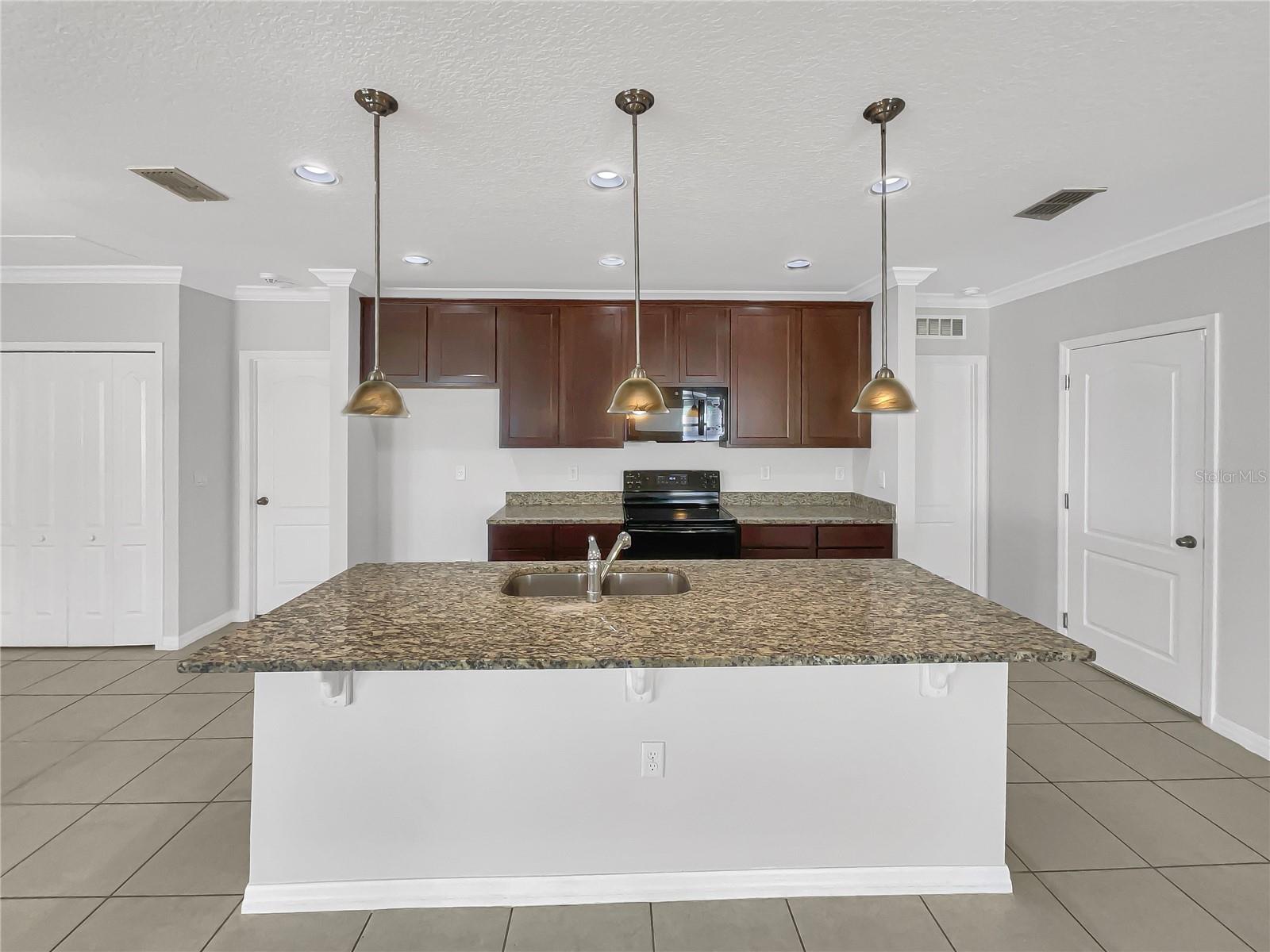 617 SARDINIA CIR
