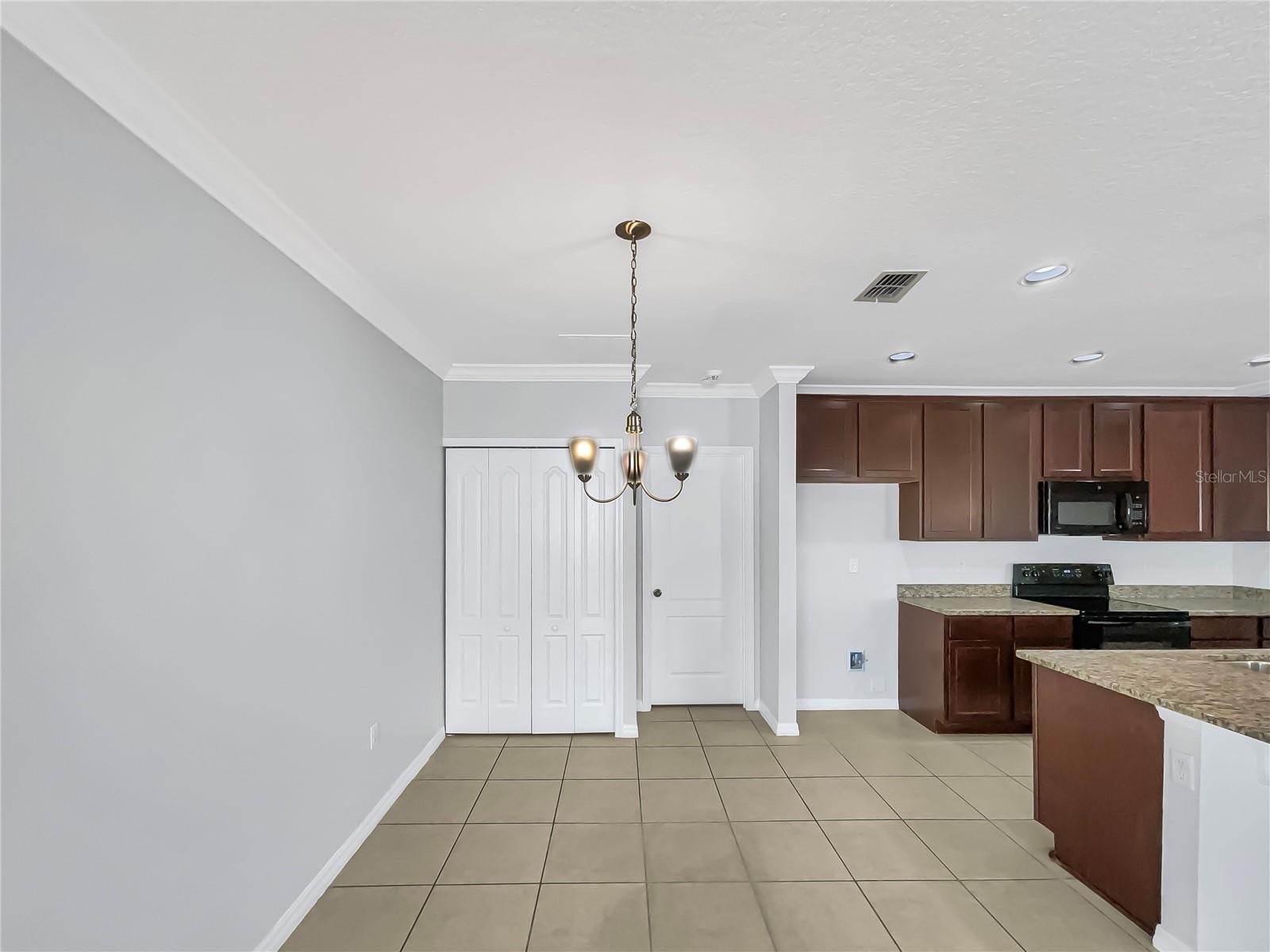 617 SARDINIA CIR