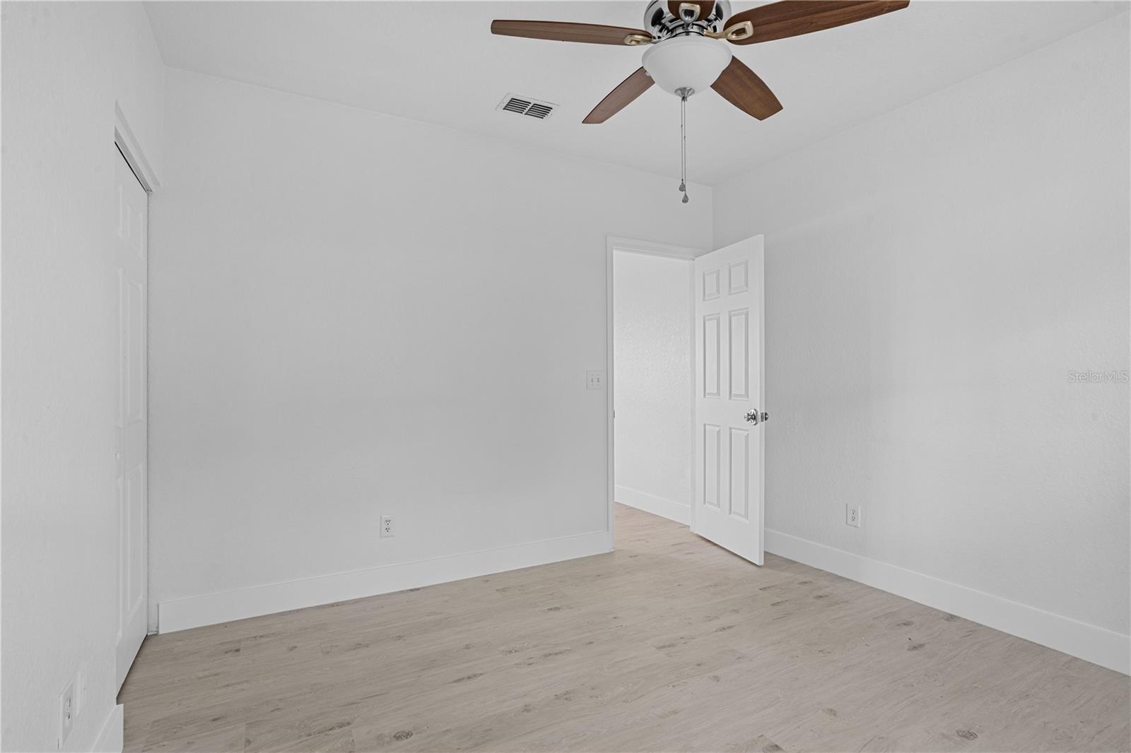 17 OAK RIDGE RD