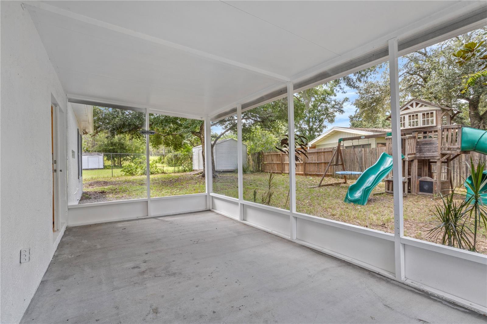 17 OAK RIDGE RD